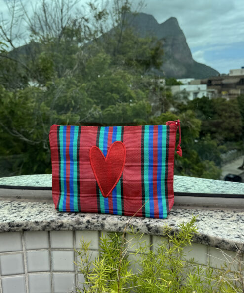 Necessaire pequena Xadrez Vermelha com Azul